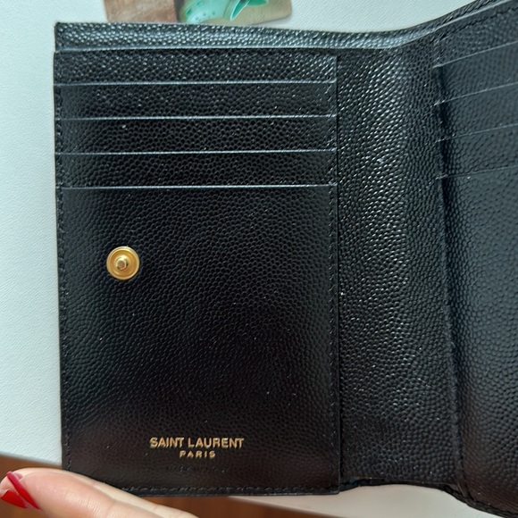 Saint Laurent CASSANDRE MATELASSÉ BI-FOLD WALLET - Picture 5 of 7